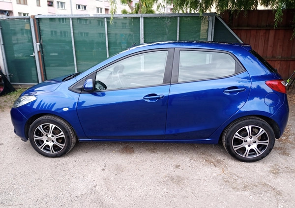 Mazda 2 cena 14500 przebieg: 117000, rok produkcji 2008 z Bielawa małe 106